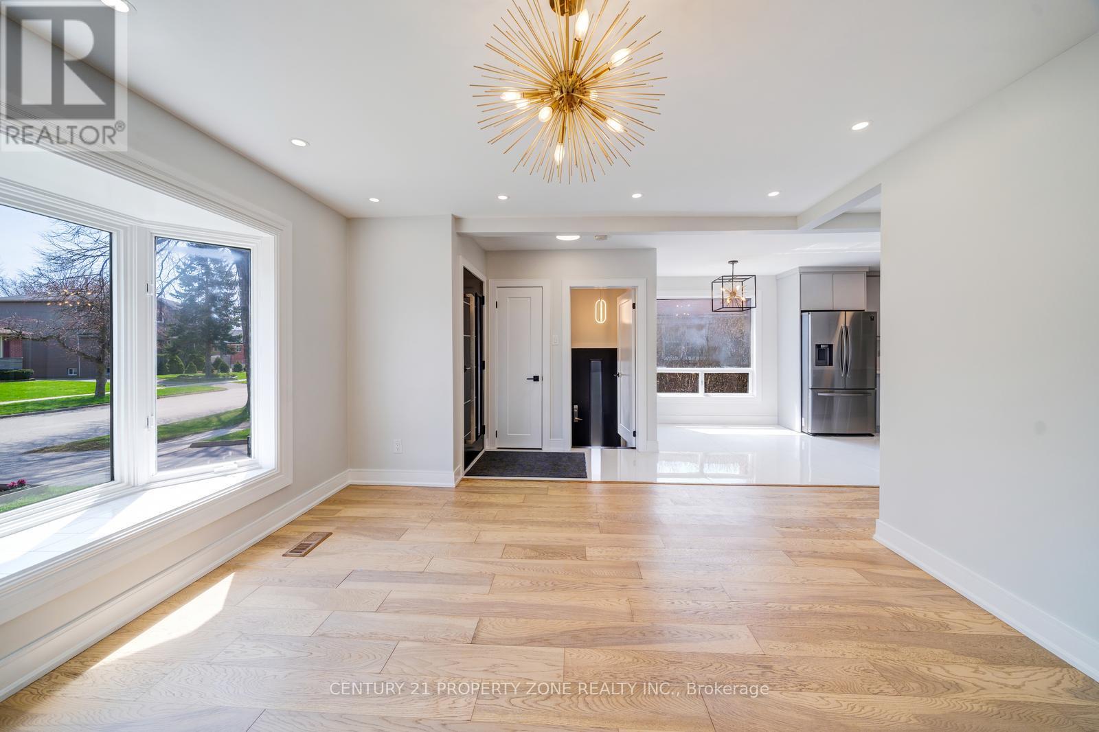 203 Toynbee Trail, Toronto, Ontario  M1E 1G8 - Photo 12 - E13042226