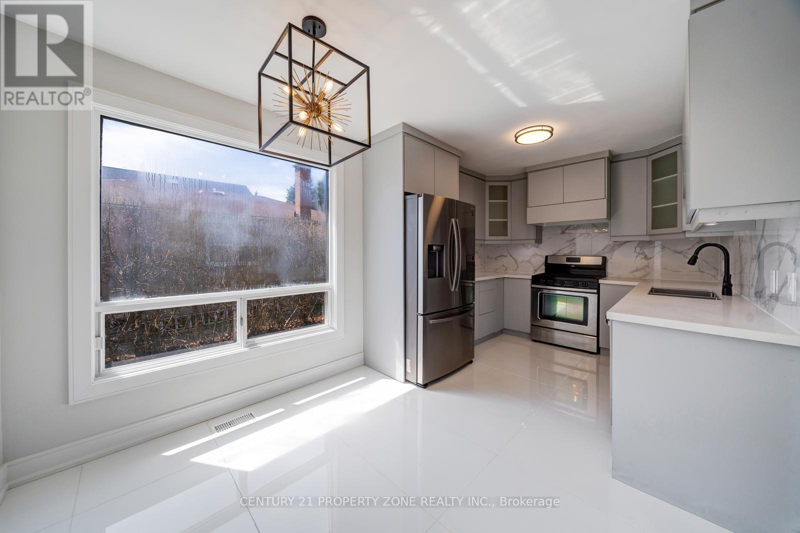 203 Toynbee Trail, Toronto, Ontario  M1E 1G8 - Photo 15 - E13042226