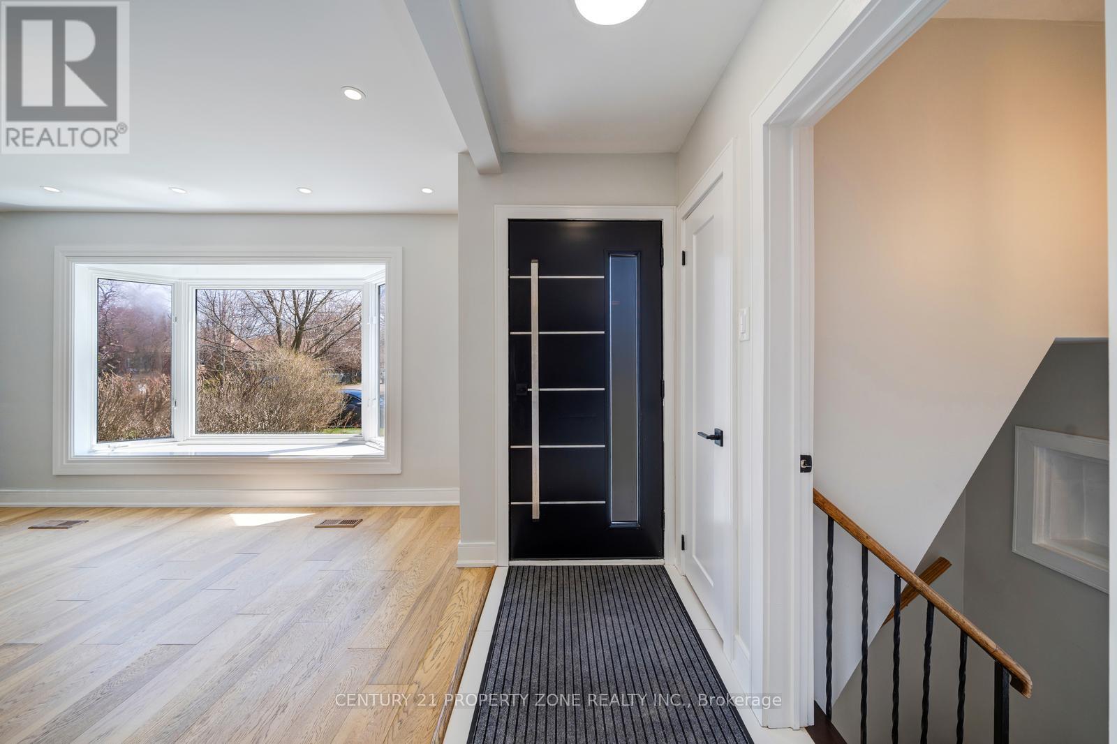 203 Toynbee Trail, Toronto, Ontario  M1E 1G8 - Photo 6 - E13042226