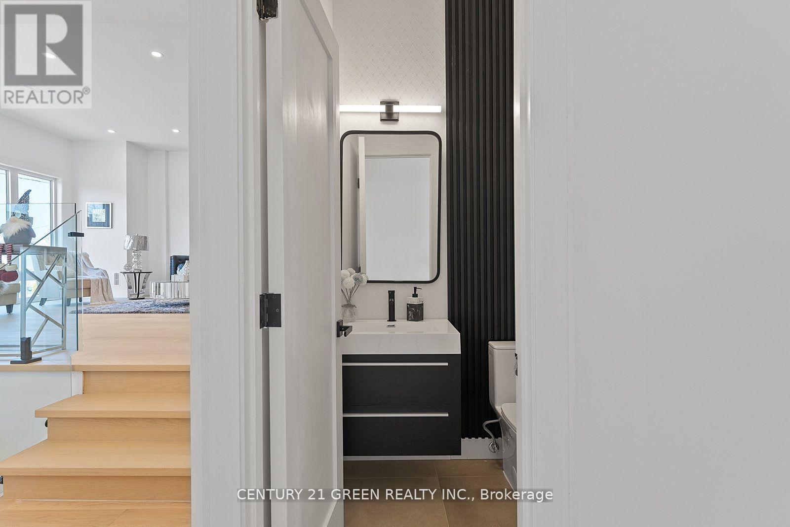 67 Bexhill Avenue, Toronto, Ontario  M1L 3B7 - Photo 13 - E13042296