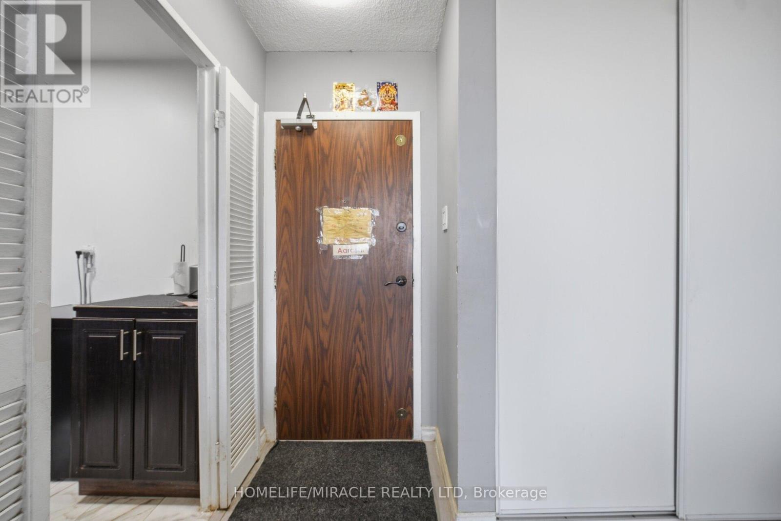 701 - 301 Prudential Drive, Toronto, Ontario  M1P 4V3 - Photo 6 - E13042376