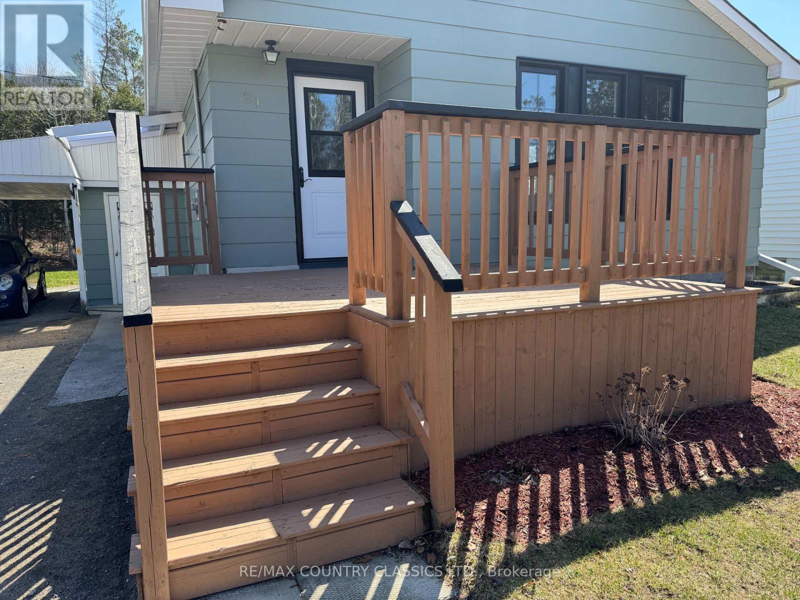 29 Hemlock Street, Highlands East, Ontario  K0L 1M0 - Photo 2 - X12811186