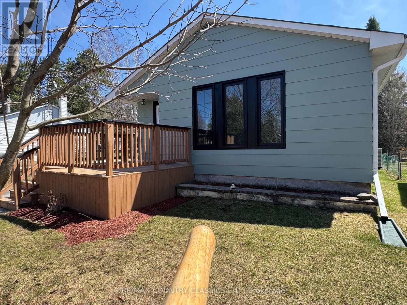 29 Hemlock Street, Highlands East, Ontario  K0L 1M0 - Photo 3 - X12811186