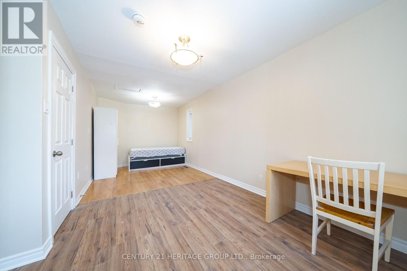 215 Keele Street, Toronto, Ontario  M6P 2K1 - Photo 11 - W12717054