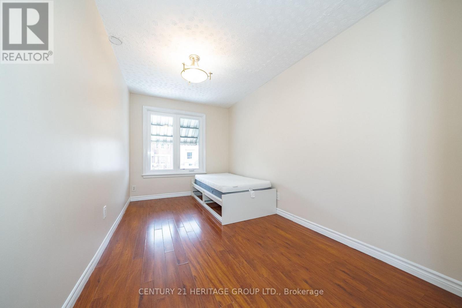 215 Keele Street, Toronto, Ontario  M6P 2K1 - Photo 9 - W12717054