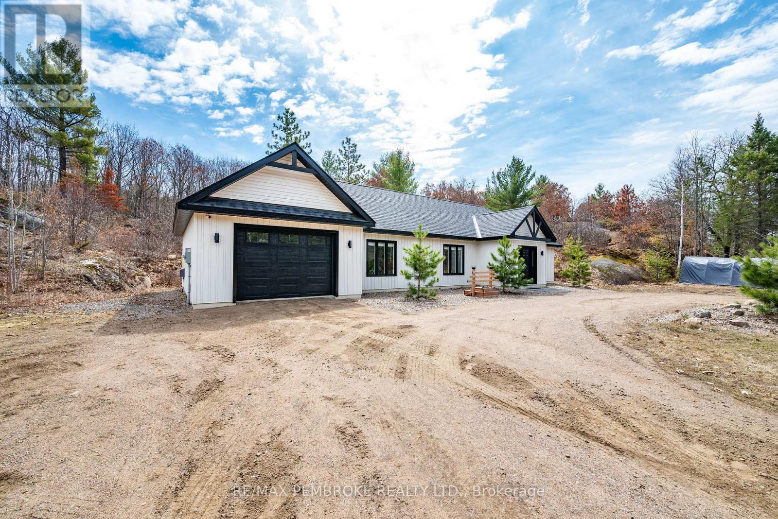 41948a Combermere Road, Madawaska Valley, Ontario  K0J 1B0 - Photo 1 - X13041226