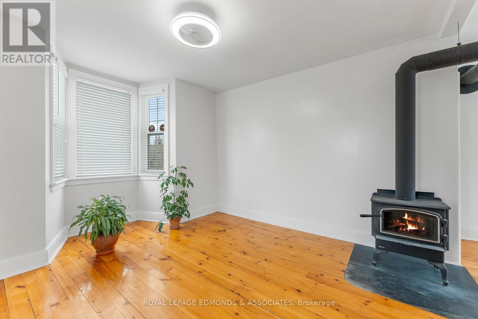 615 Moffat Street, Pembroke, Ontario  K8A 3Y2 - Photo 8 - X12987184