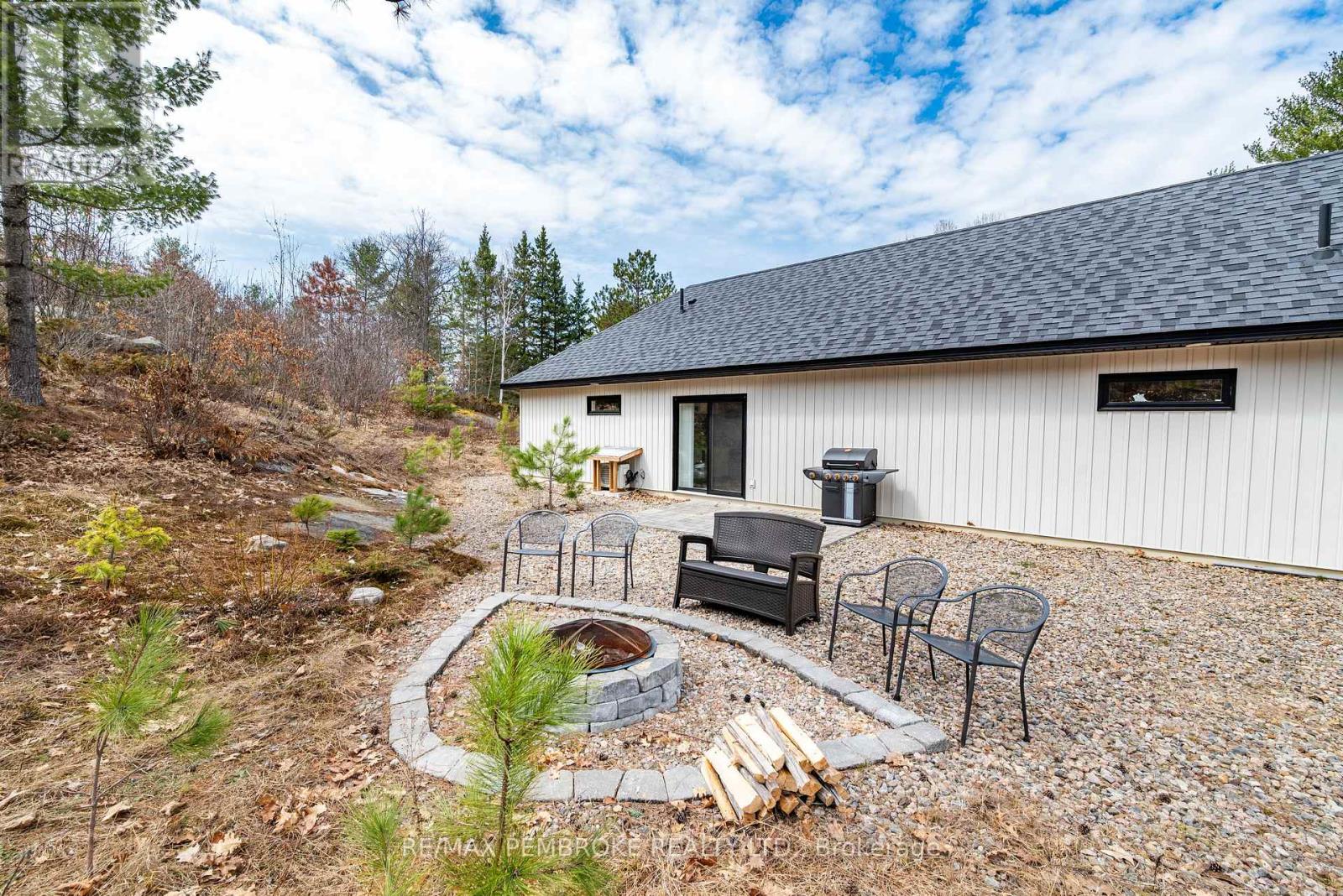 41948a Combermere Road, Madawaska Valley, Ontario  K0J 1B0 - Photo 35 - X13041226