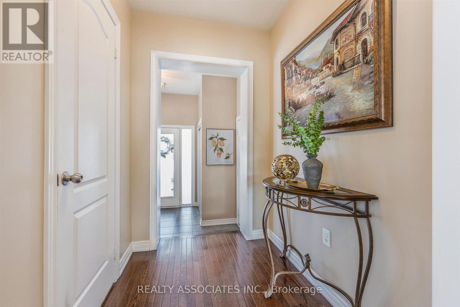 19 Bearings Avenue, Whitchurch-Stouffville, Ontario  L4A 0W6 - Photo 4 - N13042284