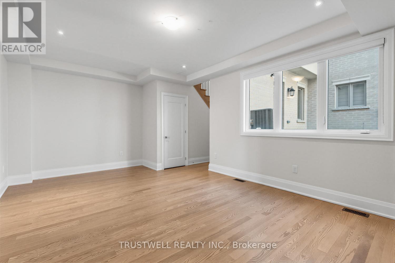 9412 Bayview Avenue, Richmond Hill, Ontario  L4C 5G9 - Photo 6 - N13042396