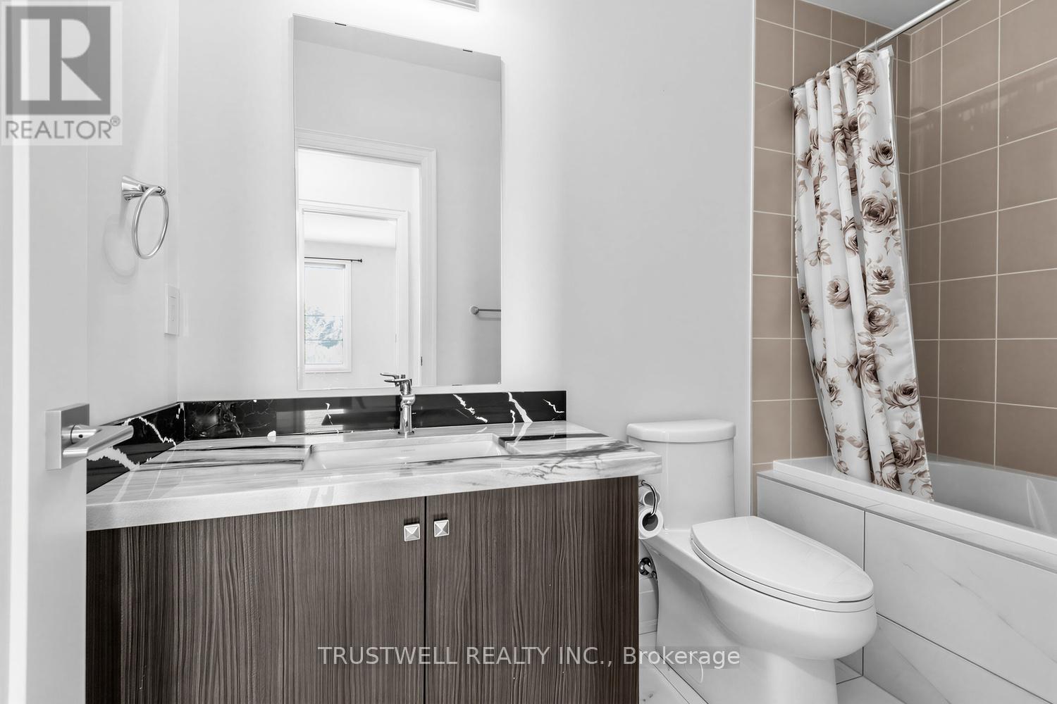 9412 Bayview Avenue, Richmond Hill, Ontario  L4C 5G9 - Photo 8 - N13042396