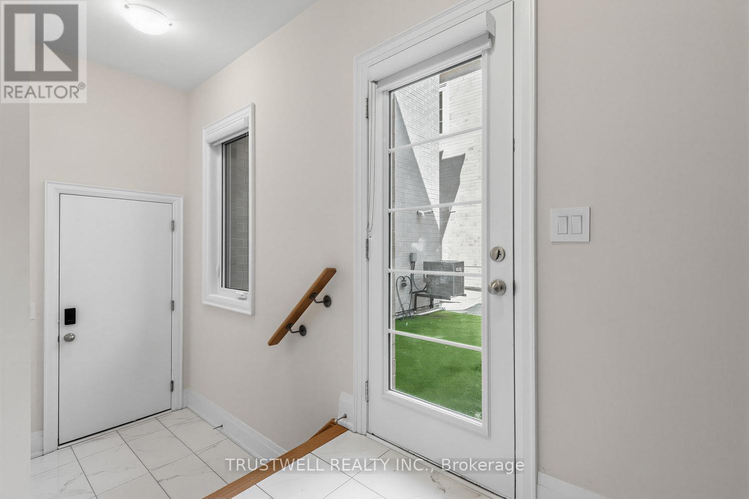 9412 Bayview Avenue, Richmond Hill, Ontario  L4C 5G9 - Photo 9 - N13042396