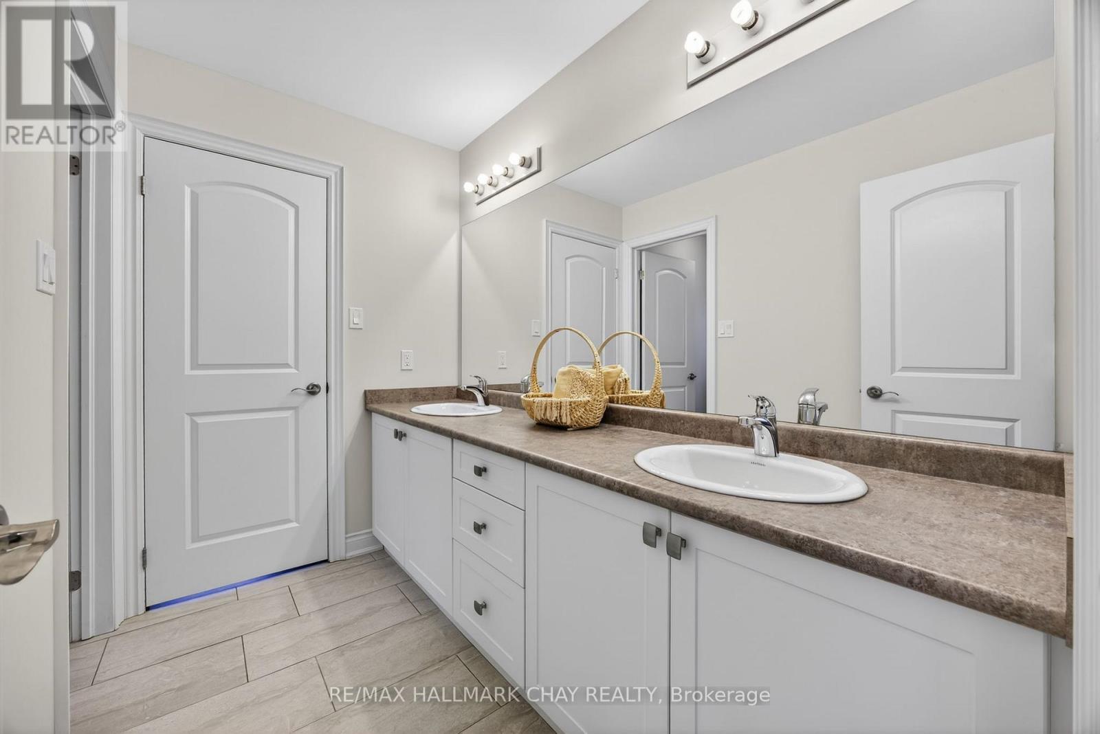 101 Gardiner Drive, Bradford West Gwillimbury (Bradford), Ontario  L3Z 3G2 - Photo 27 - N13042418