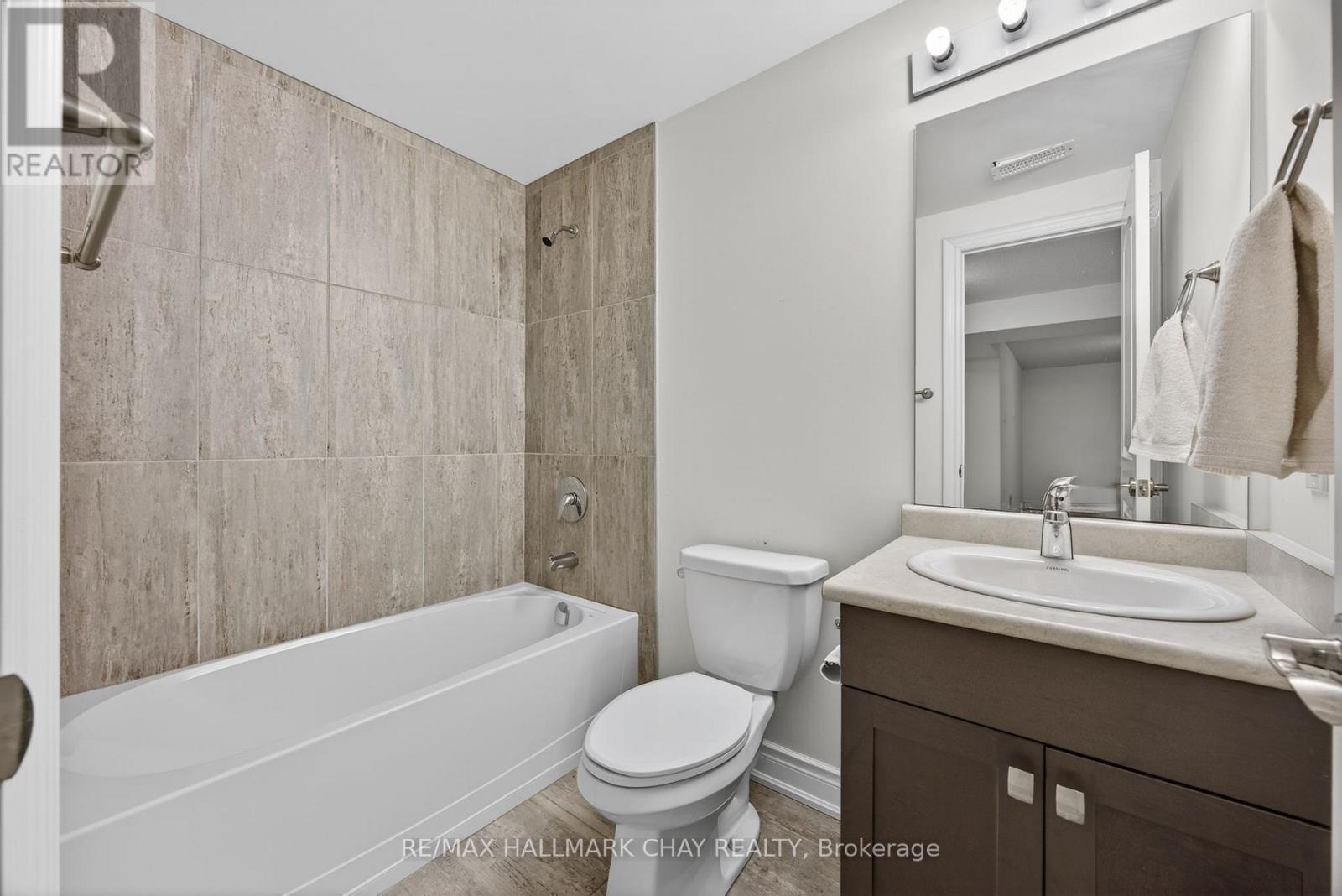 101 Gardiner Drive, Bradford West Gwillimbury (Bradford), Ontario  L3Z 3G2 - Photo 32 - N13042418