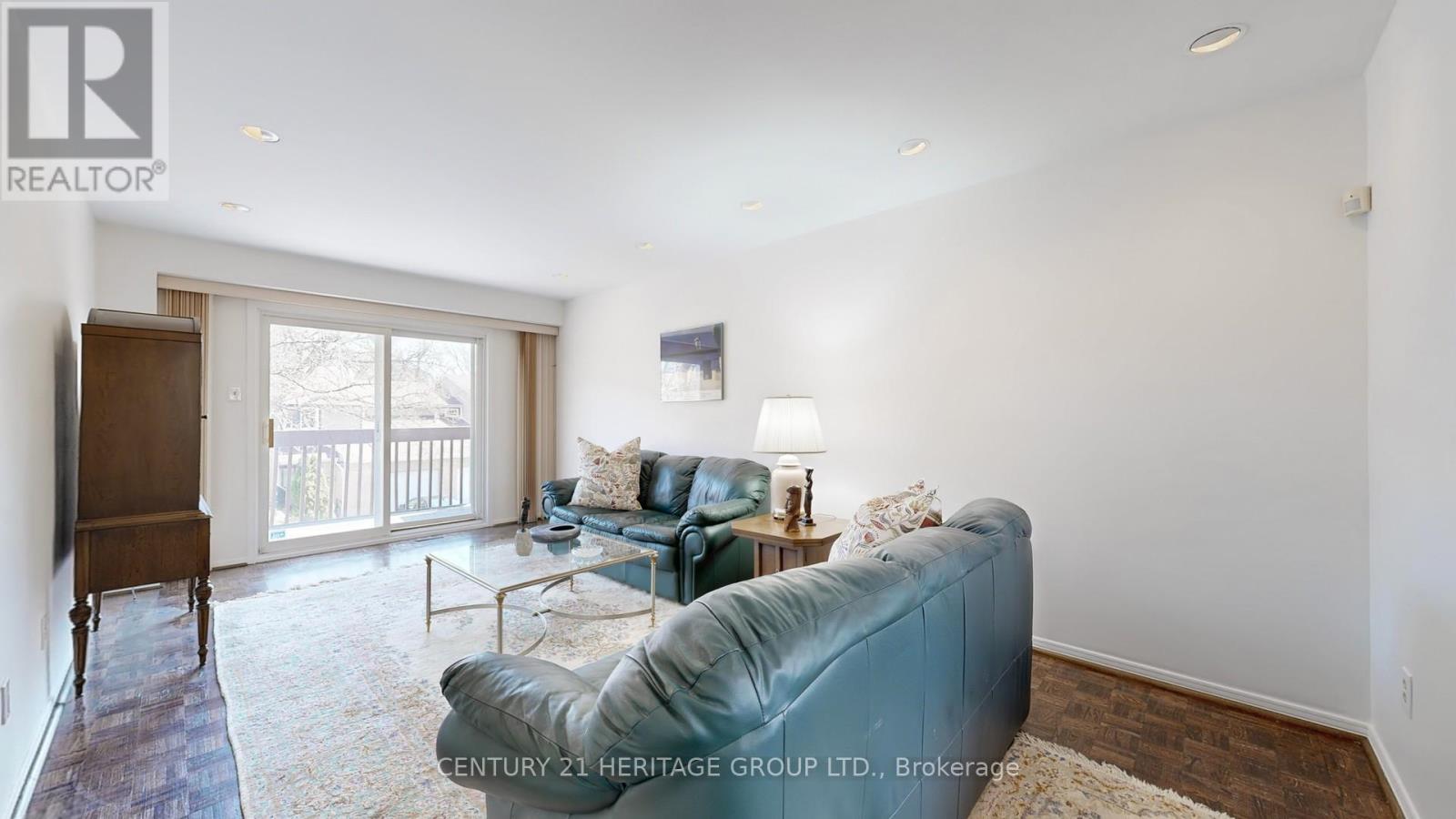 14 Dunkeld Way, Markham, Ontario  L3T 4Y9 - Photo 4 - N13042430