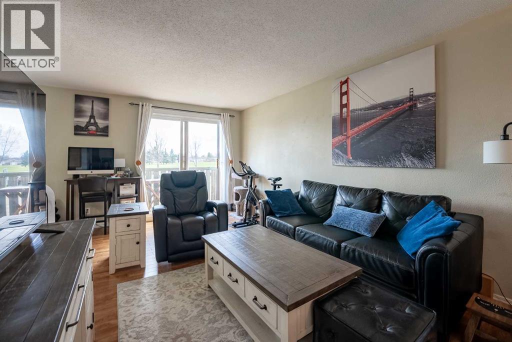 1, 29 Meadowlark Boulevard N, Lethbridge, Alberta  T1H 4R4 - Photo 8 - A2303786