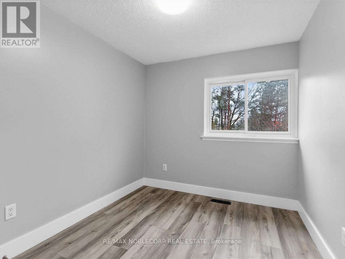 Upper Main - 59 Scott Crescent, Barrie (Letitia Heights), Ontario  L4N 4W2 - Photo 15 - S13042374