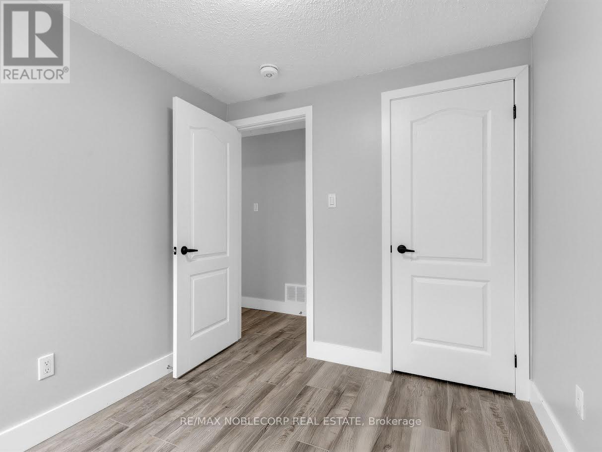 Upper Main - 59 Scott Crescent, Barrie (Letitia Heights), Ontario  L4N 4W2 - Photo 16 - S13042374