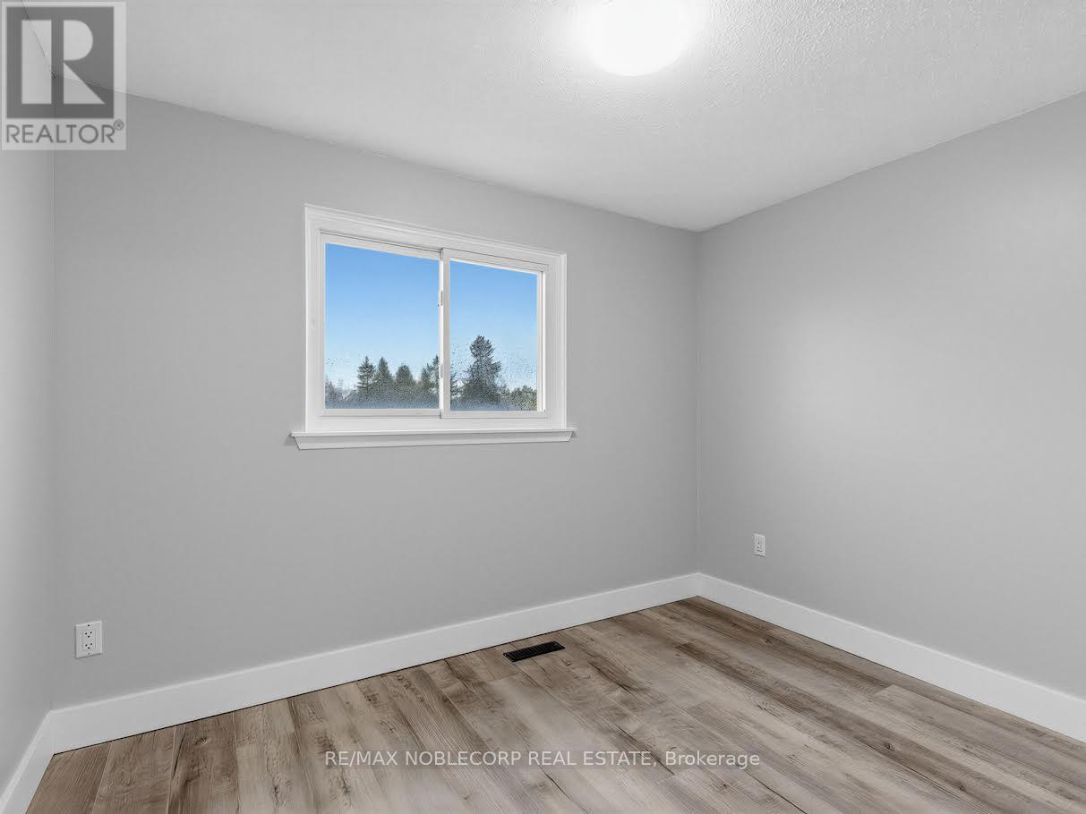 Upper Main - 59 Scott Crescent, Barrie (Letitia Heights), Ontario  L4N 4W2 - Photo 23 - S13042374