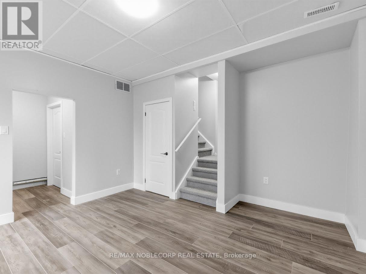 Lower - 59 Scott Crescent, Barrie, Ontario  L4N 4W2 - Photo 5 - S13042384