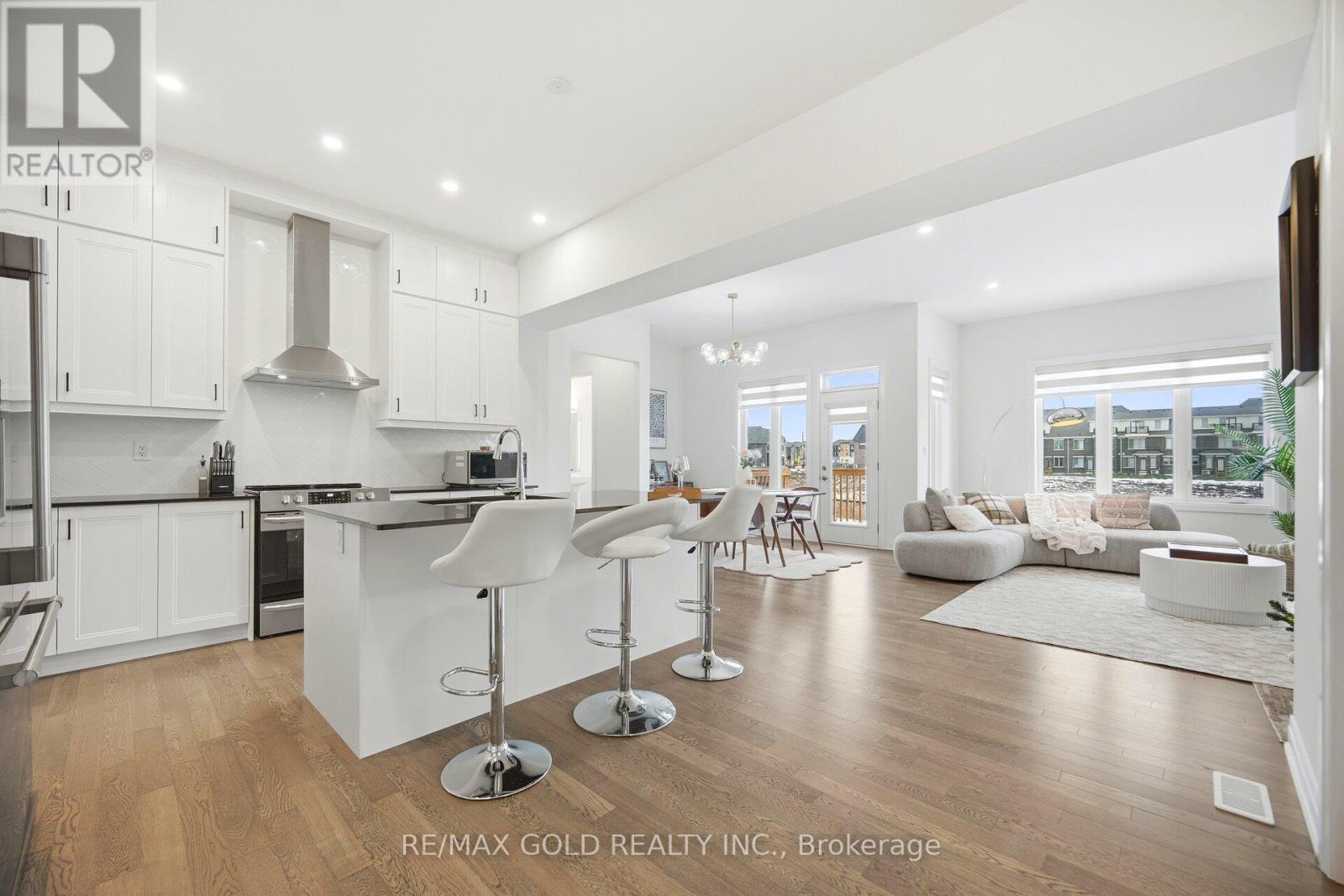 3240 Mariner Passage, Oakville, Ontario  L6M 4K1 - Photo 6 - W12779652