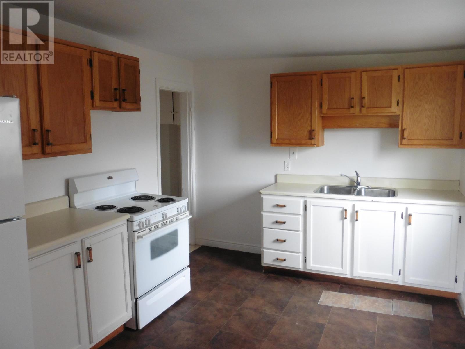 36-38 Upper Hillsborough Street, Charlottetown, Prince Edward Island  C1A 4X3 - Photo 12 - 202608585