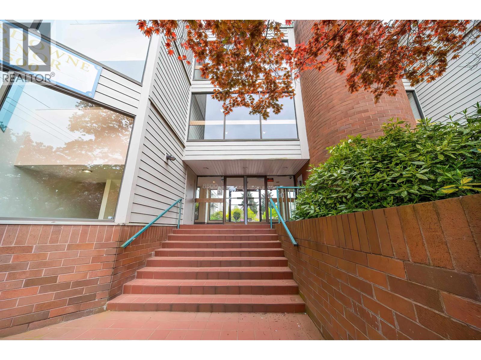 326 8500 LANSDOWNE ROAD, Richmond, British Columbia