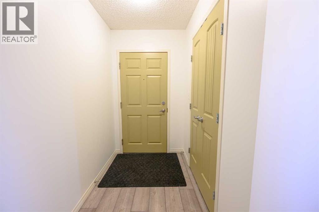 205, 12320 102 Street, Grande Prairie, Alberta  T8V 0N4 - Photo 27 - A2304590