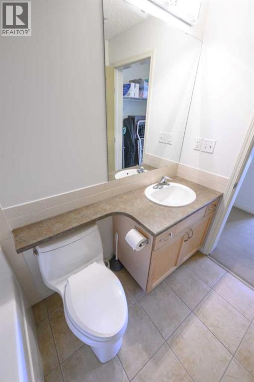 205, 12320 102 Street, Grande Prairie, Alberta  T8V 0N4 - Photo 3 - A2304590