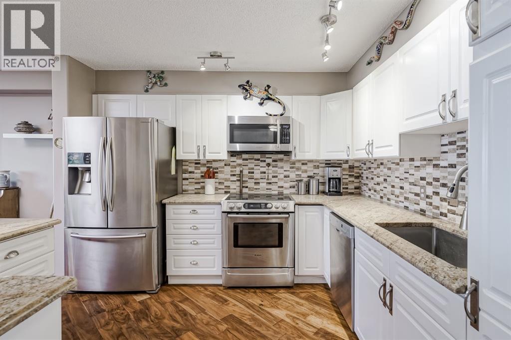 25, 200 Sandstone Drive NW, Calgary, Alberta  T3K 4N7 - Photo 14 - A2302667