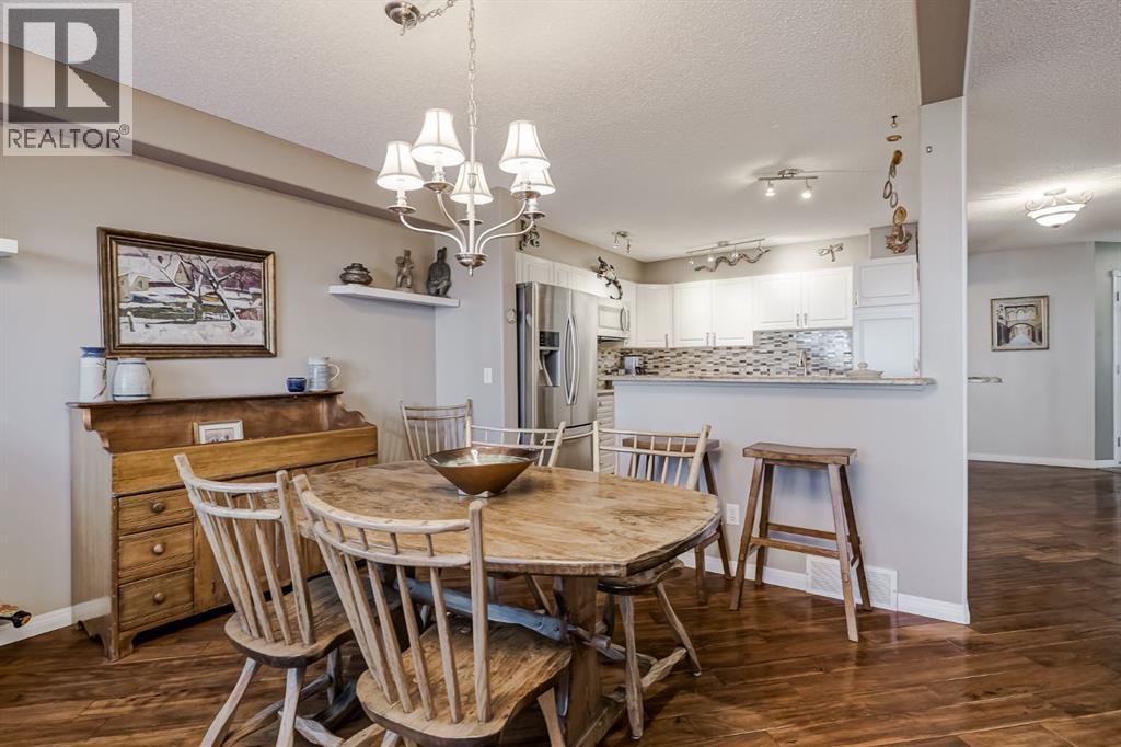 25, 200 Sandstone Drive NW, Calgary, Alberta  T3K 4N7 - Photo 10 - A2302667