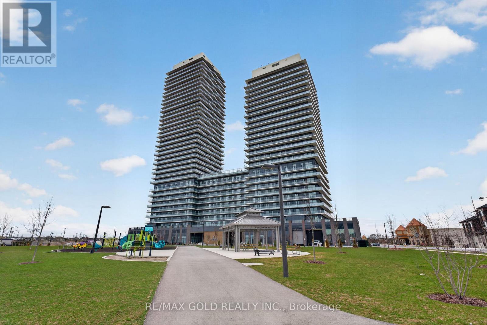 1402 - 15 Skyridge Drive, Brampton, Ontario  L6P 4S3 - Photo 2 - W13042202