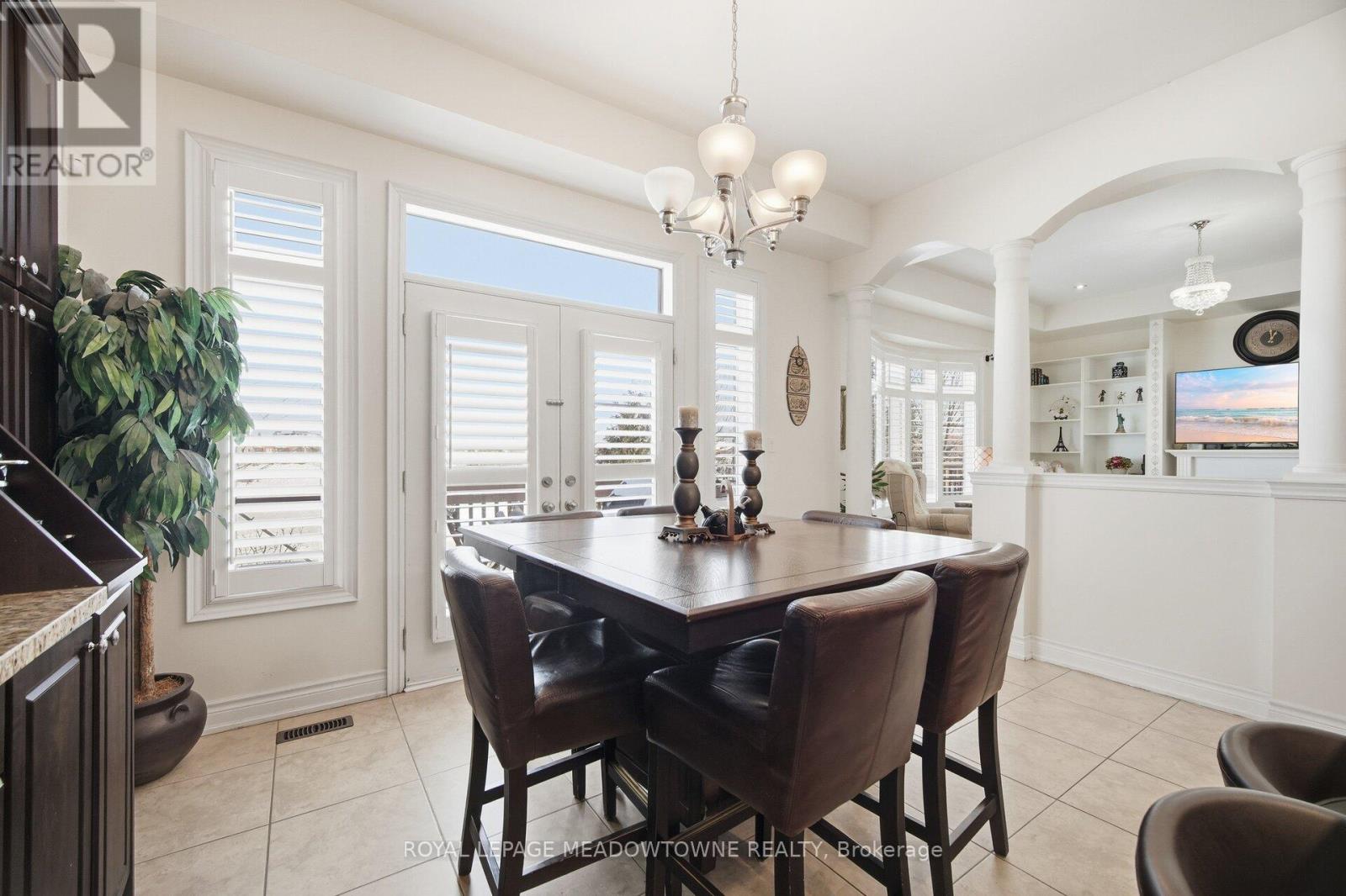 5221 Adobe Court, Mississauga, Ontario  L5M 0K8 - Photo 13 - W13042218