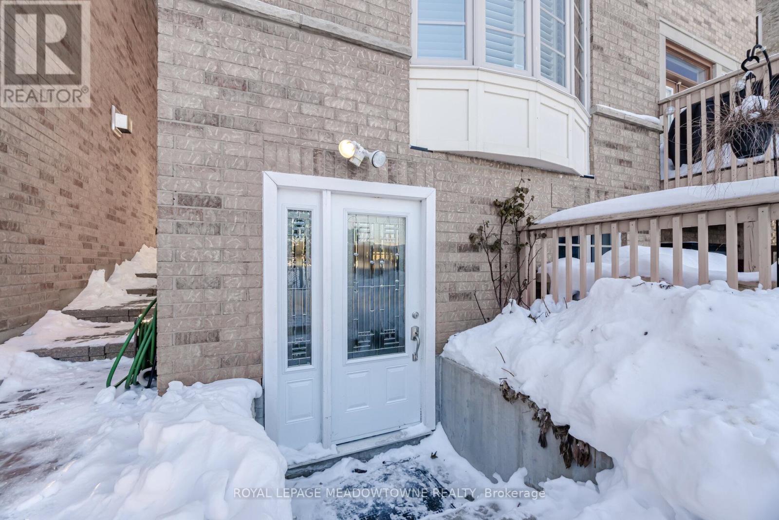 5221 Adobe Court, Mississauga, Ontario  L5M 0K8 - Photo 38 - W13042218