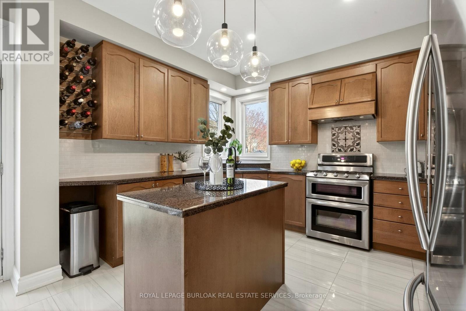 283 Turning Leaf Road, Oakville, Ontario  L6L 6V5 - Photo 14 - W13042262