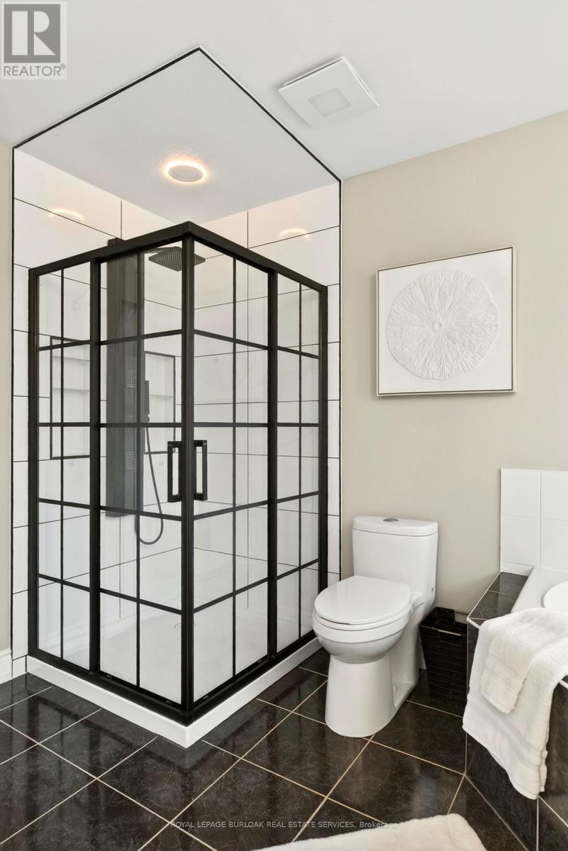 283 Turning Leaf Road, Oakville, Ontario  L6L 6V5 - Photo 35 - W13042262