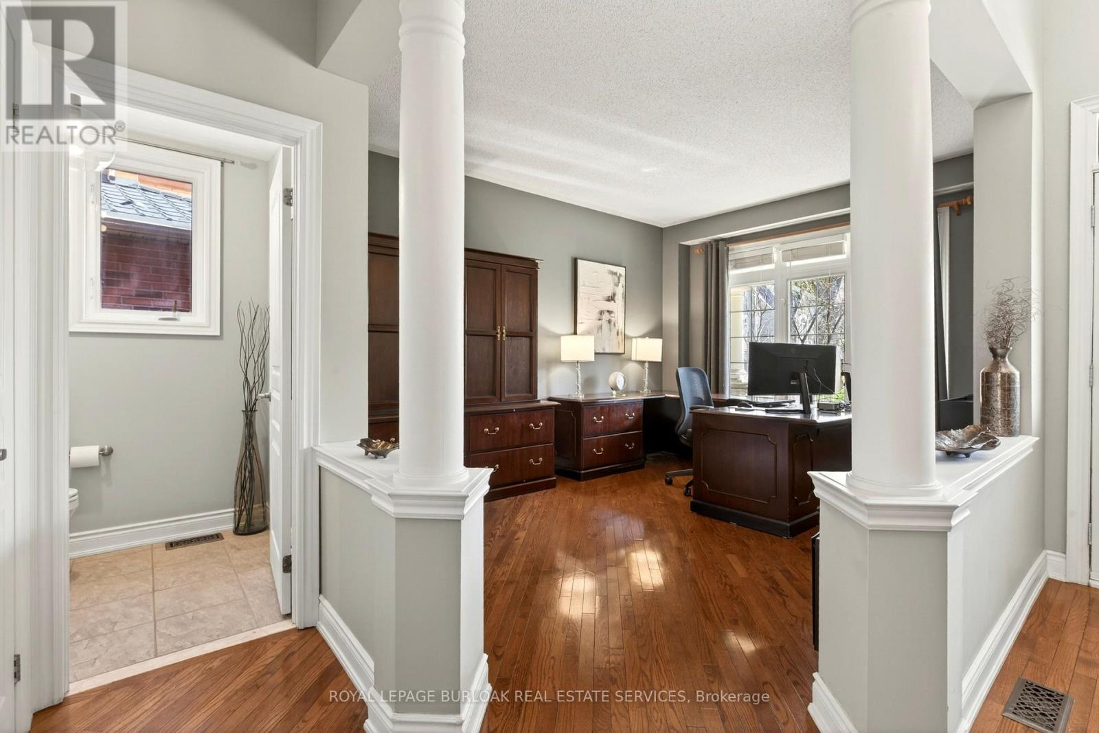 283 Turning Leaf Road, Oakville, Ontario  L6L 6V5 - Photo 7 - W13042262