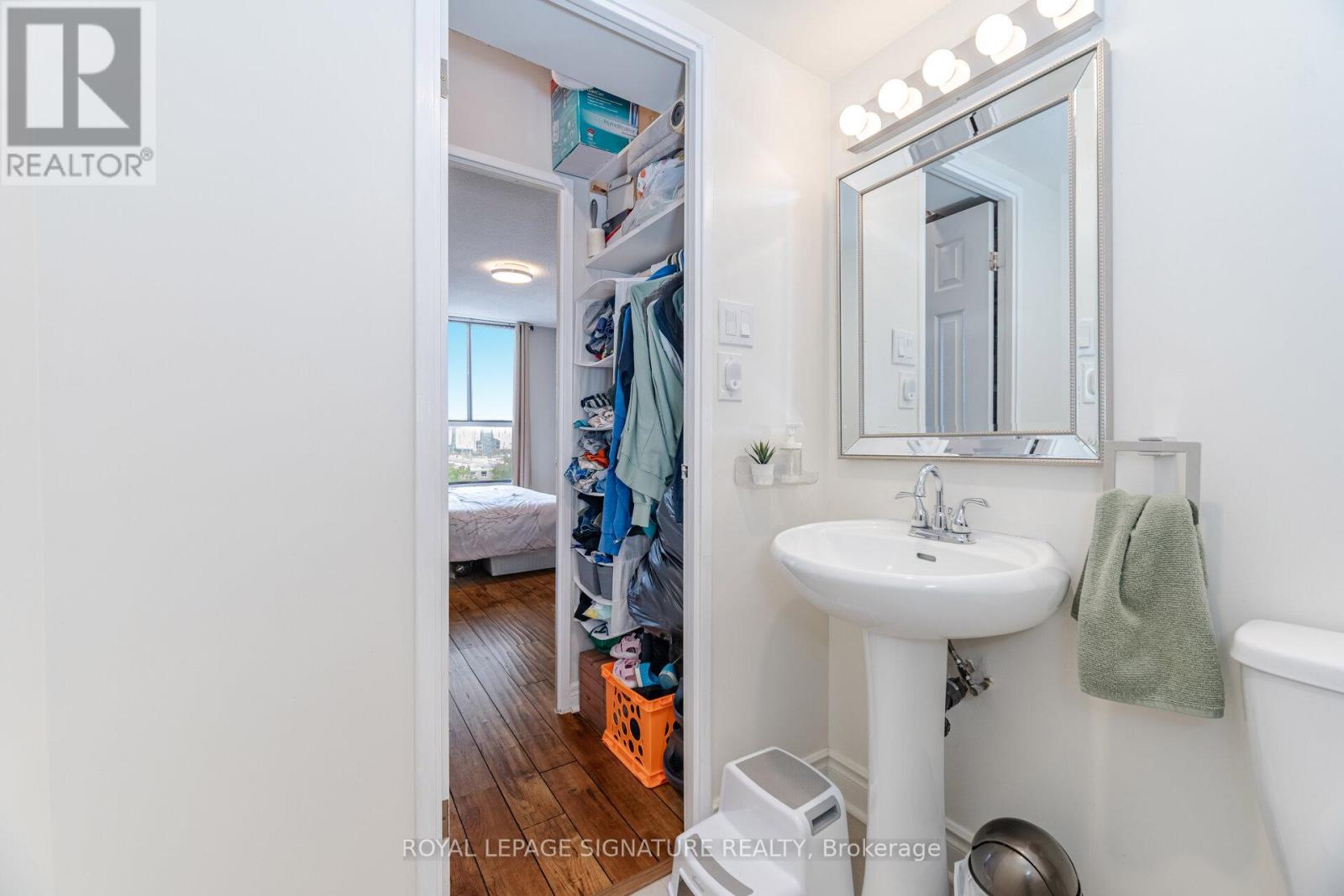 1003 - 3170 Kirwin Avenue, Mississauga, Ontario  L5A 3R1 - Photo 26 - W13042268