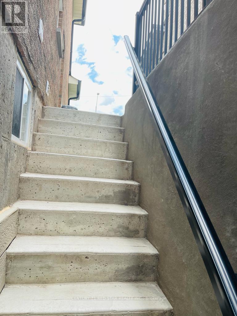 Bsmt - 1358 Beauty Bush Court, Mississauga, Ontario  L5V 1K4 - Photo 6 - W13042272