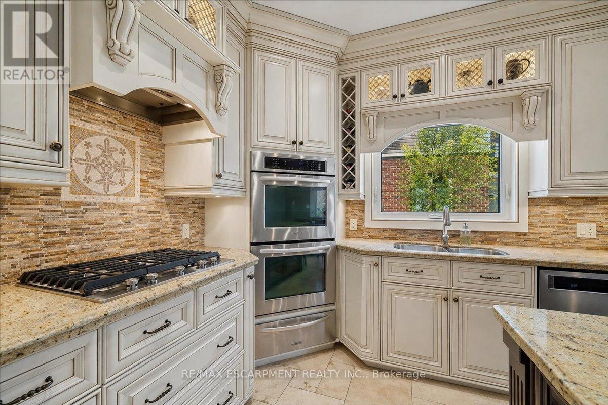 2101 Westoak Trails Boulevard, Oakville, Ontario  L6M 3L2 - Photo 10 - W13042288