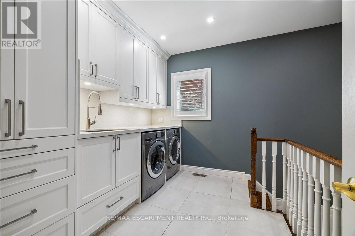 2101 Westoak Trails Boulevard, Oakville, Ontario  L6M 3L2 - Photo 19 - W13042288