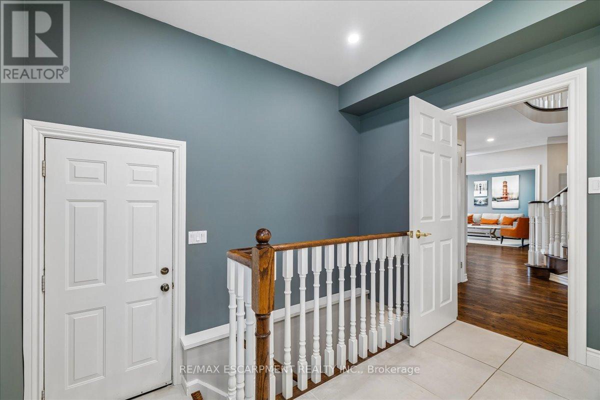 2101 Westoak Trails Boulevard, Oakville, Ontario  L6M 3L2 - Photo 20 - W13042288