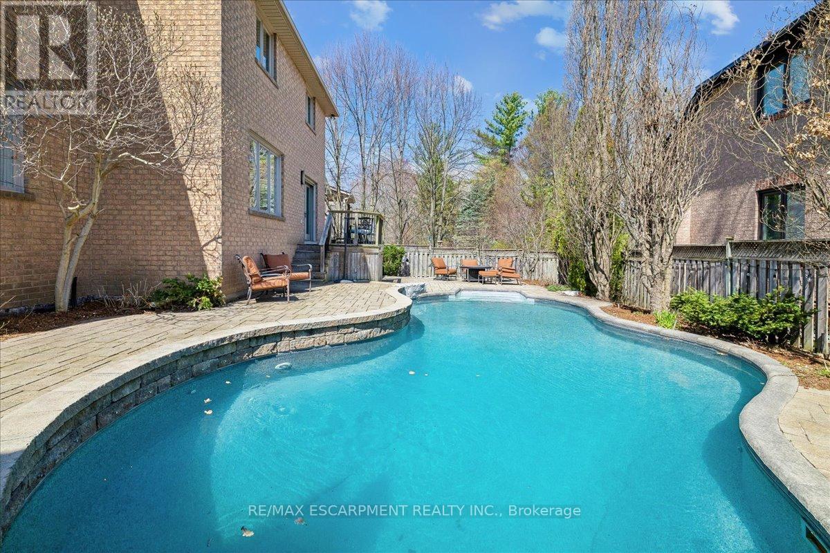 2101 Westoak Trails Boulevard, Oakville, Ontario  L6M 3L2 - Photo 49 - W13042288