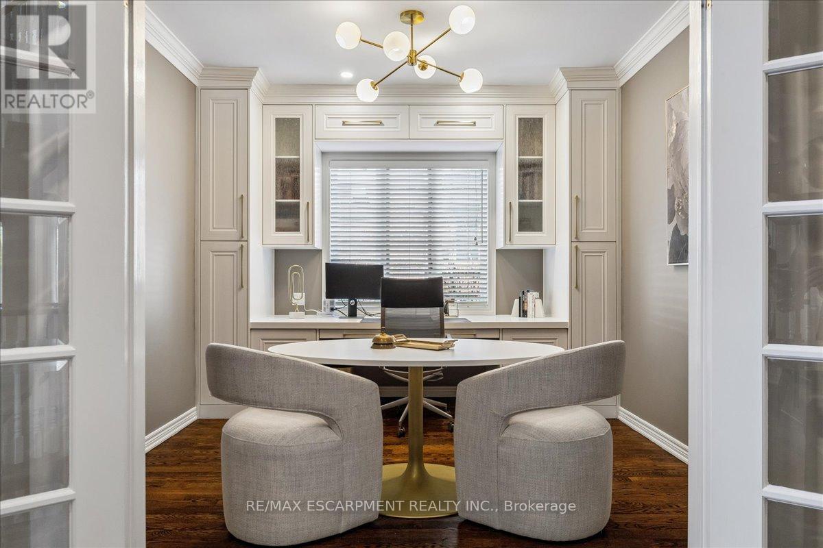 2101 Westoak Trails Boulevard, Oakville, Ontario  L6M 3L2 - Photo 8 - W13042288