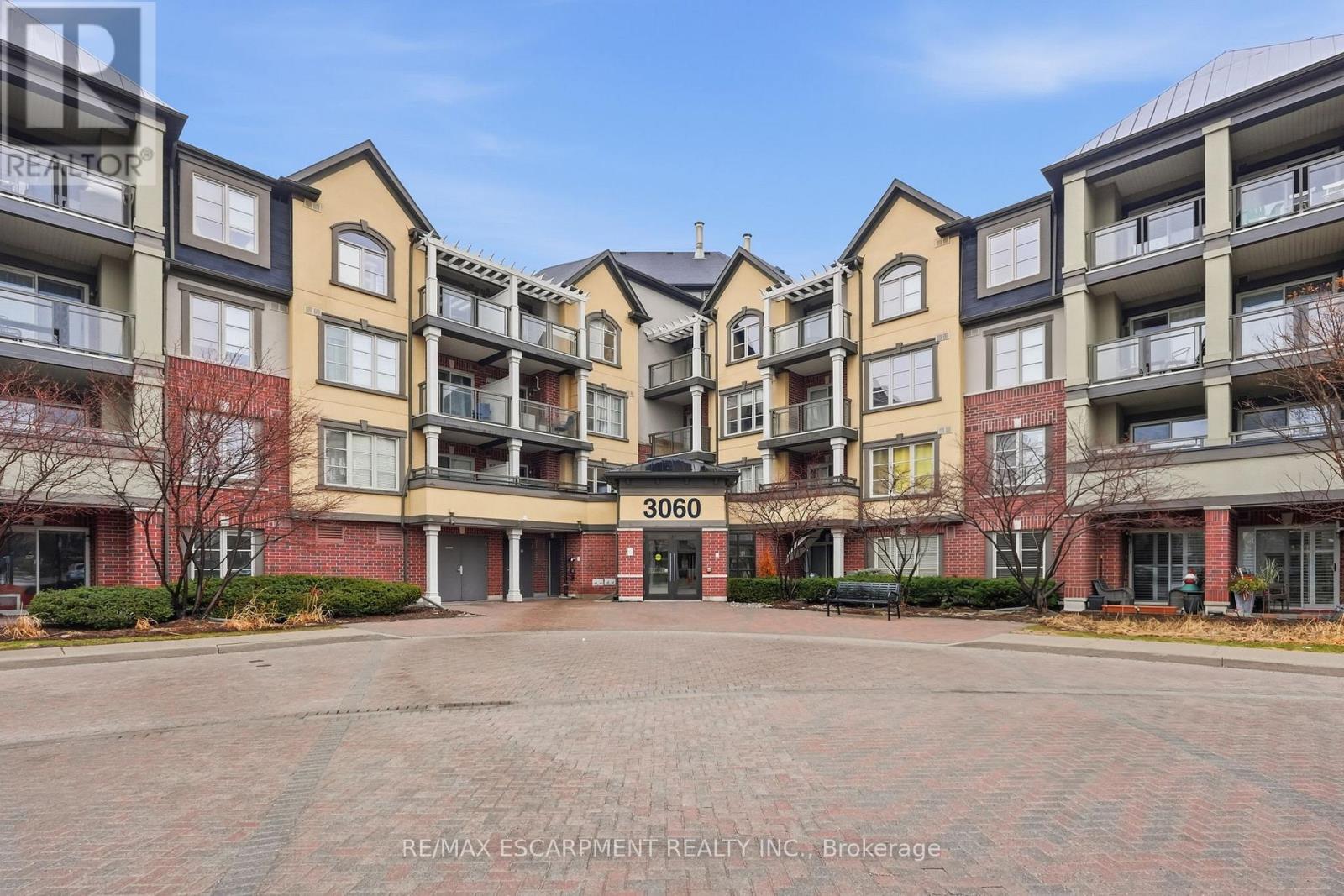 226 - 3060 Rotary Way, Burlington, Ontario  L7M 0G9 - Photo 2 - W13042308