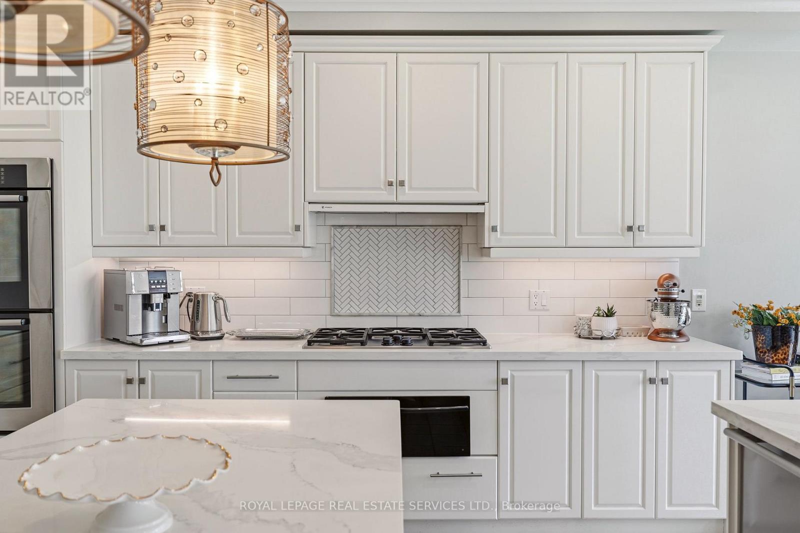 35 Links Lane, Brampton, Ontario  L6Y 5H2 - Photo 10 - W13042354