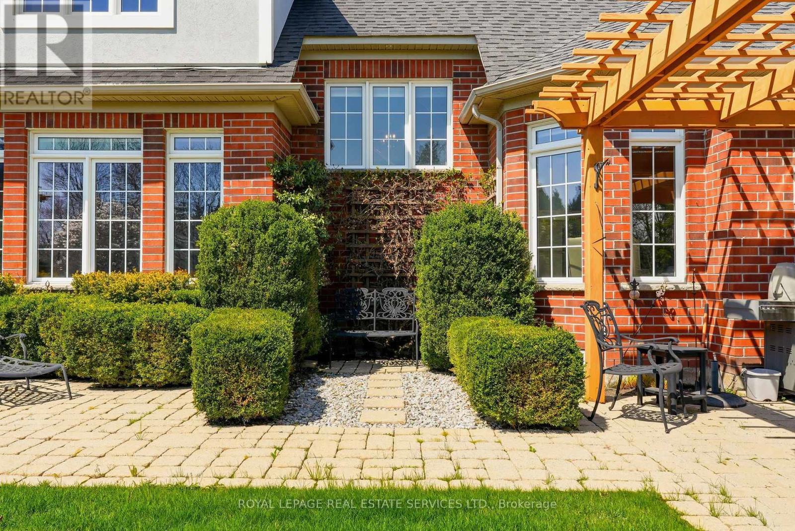 35 Links Lane, Brampton, Ontario  L6Y 5H2 - Photo 41 - W13042354