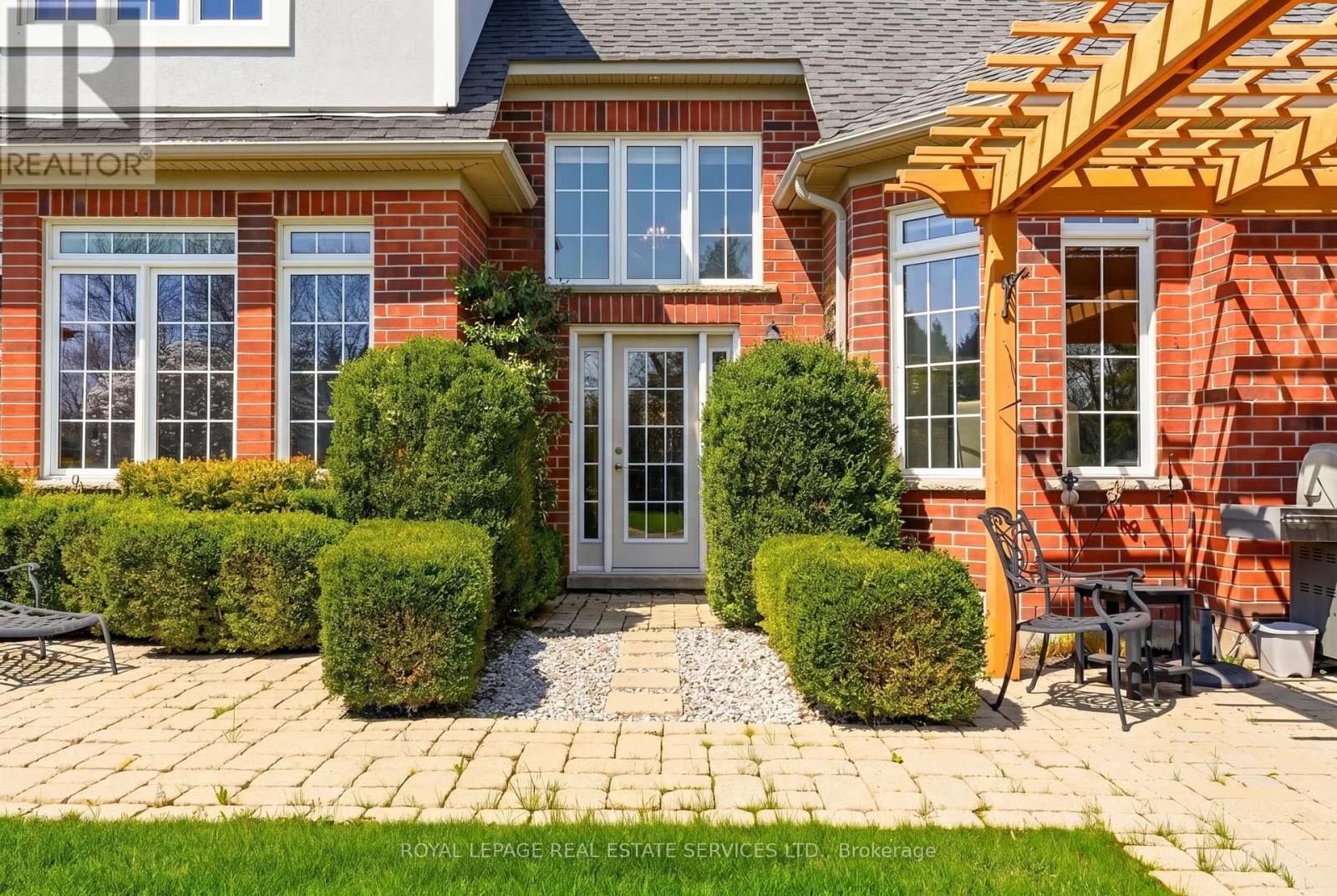 35 Links Lane, Brampton, Ontario  L6Y 5H2 - Photo 42 - W13042354