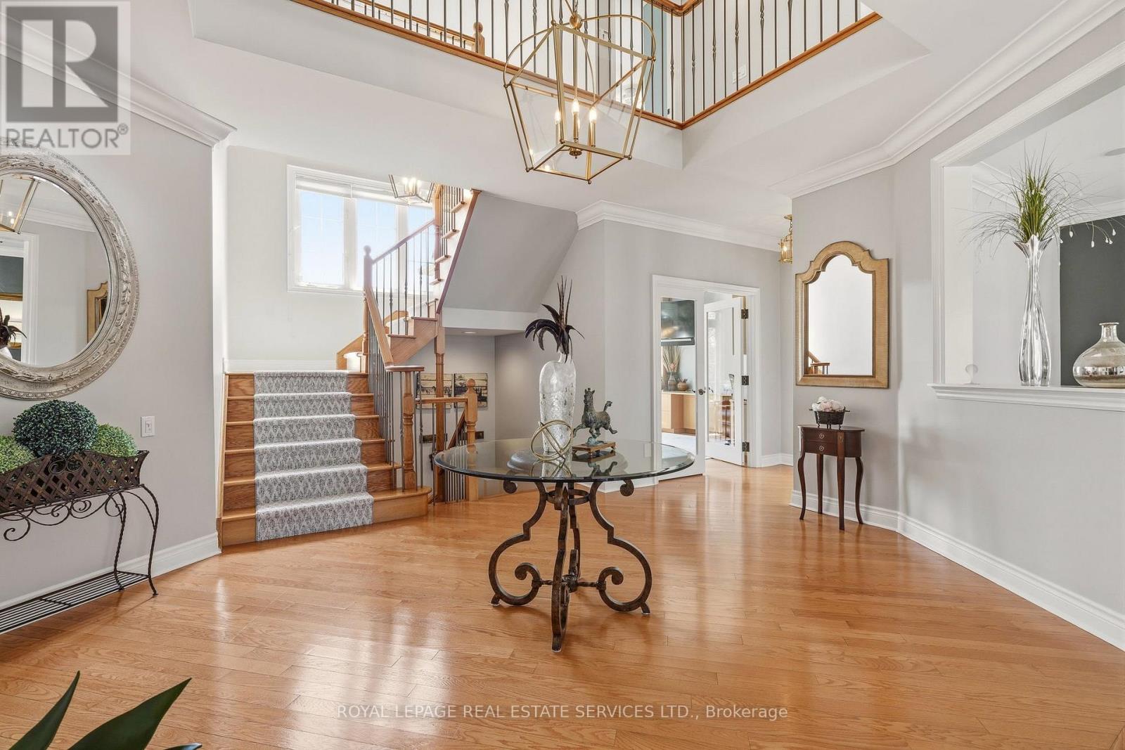 35 Links Lane, Brampton, Ontario  L6Y 5H2 - Photo 5 - W13042354