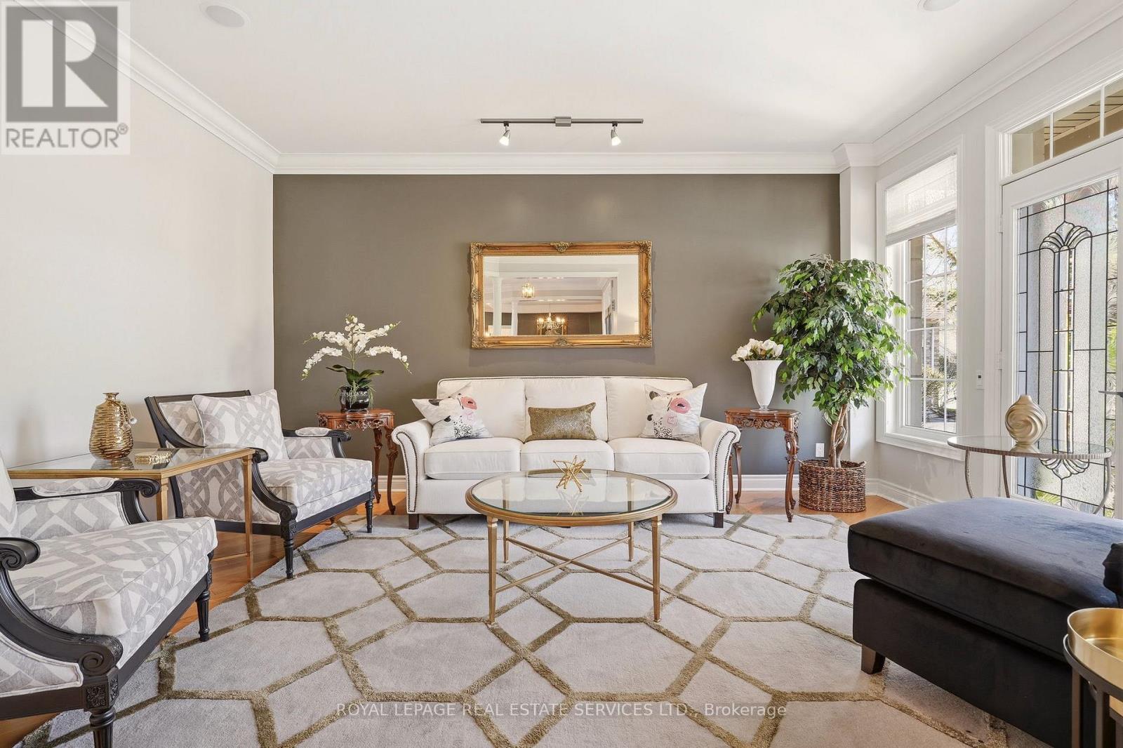 35 Links Lane, Brampton, Ontario  L6Y 5H2 - Photo 7 - W13042354